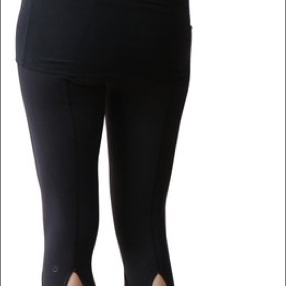 Lululemon Wunder Under key hole leg skirt pant - Picture 4 of 6